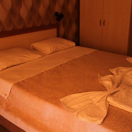 Saturn Hotel Kusadası Kültér fotó