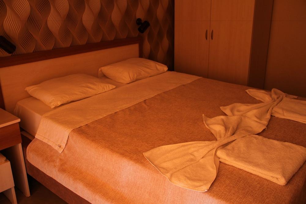 Saturn Hotel Kusadası Kültér fotó
