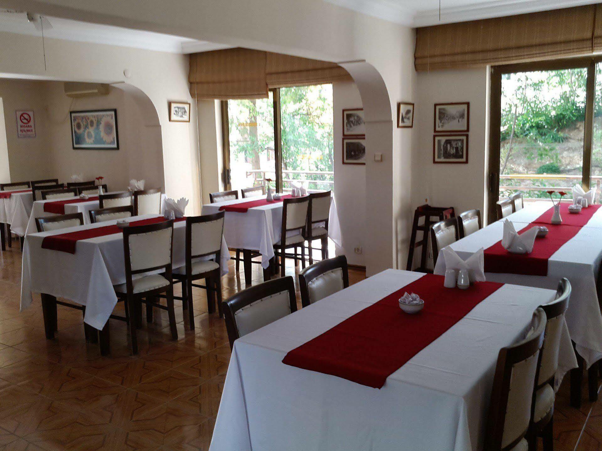 Saturn Hotel Kusadası Kültér fotó