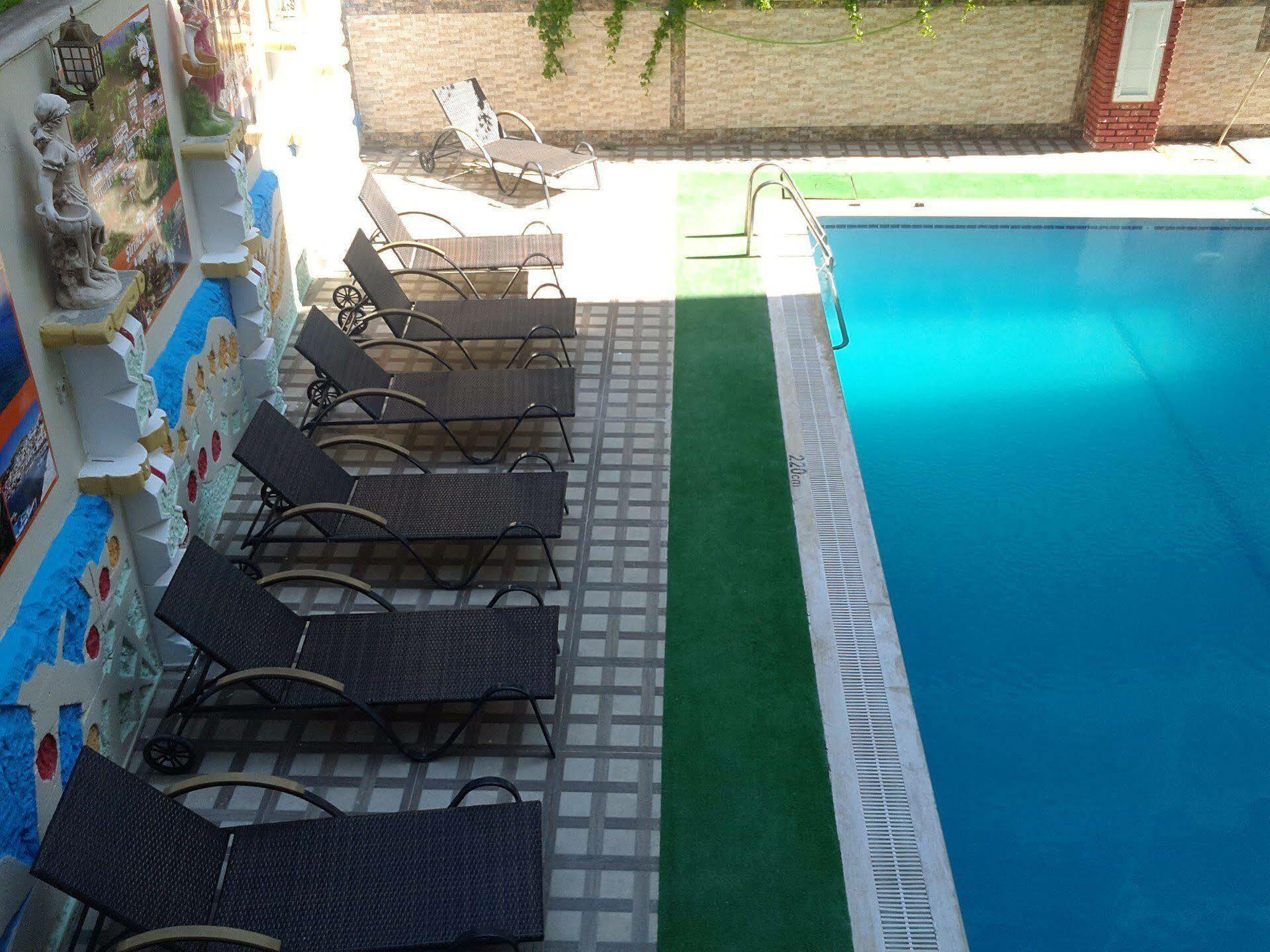 Saturn Hotel Kusadası Kültér fotó